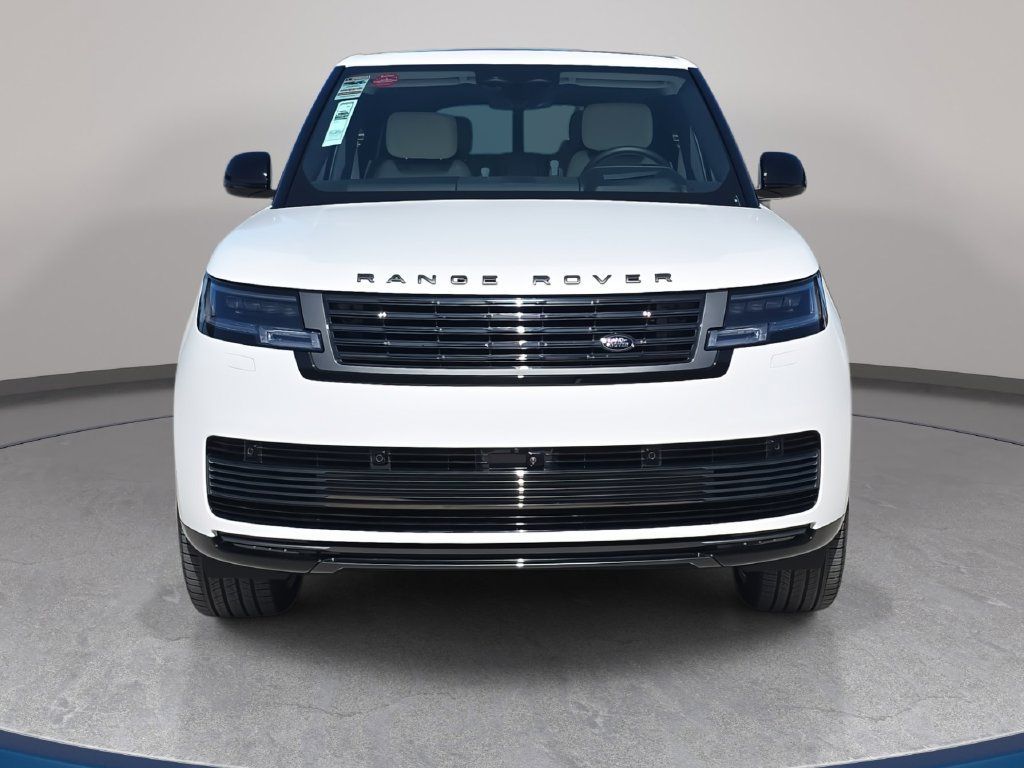 New 2025 Land Rover Range Rover SV AWD/4WD image 2