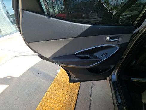 Used 2017 Hyundai Santa Fe Sport FWD image 22