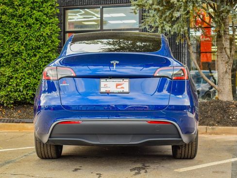 Used 2024 Tesla Model Y Long Range image 8
