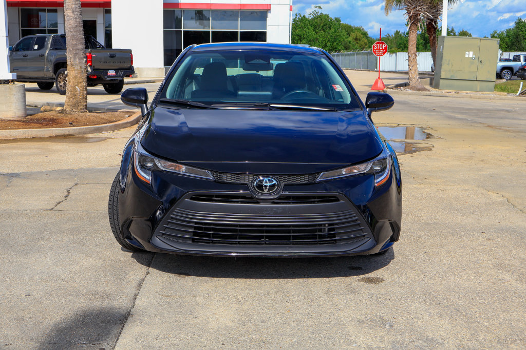 Used 2026 Toyota Corolla LE FWD image 25