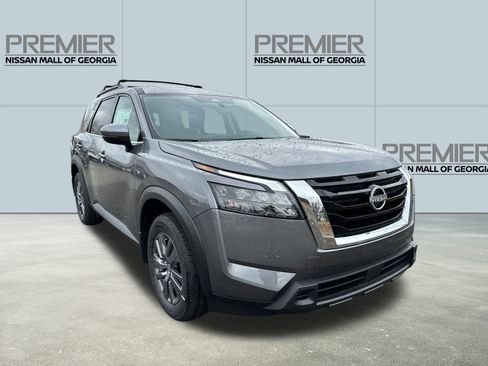 New 2025 Nissan Pathfinder SV w/ SV Premium Package image 3