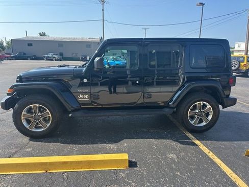 Used 2022 Jeep Wrangler Unlimited Sahara w/ Cold Weather Group image 6