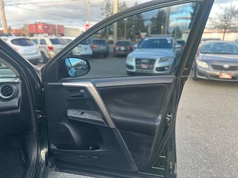 Used 2013 Toyota RAV4 XLE image 22