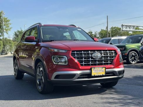 Used 2023 Hyundai Venue SEL FWD image 43