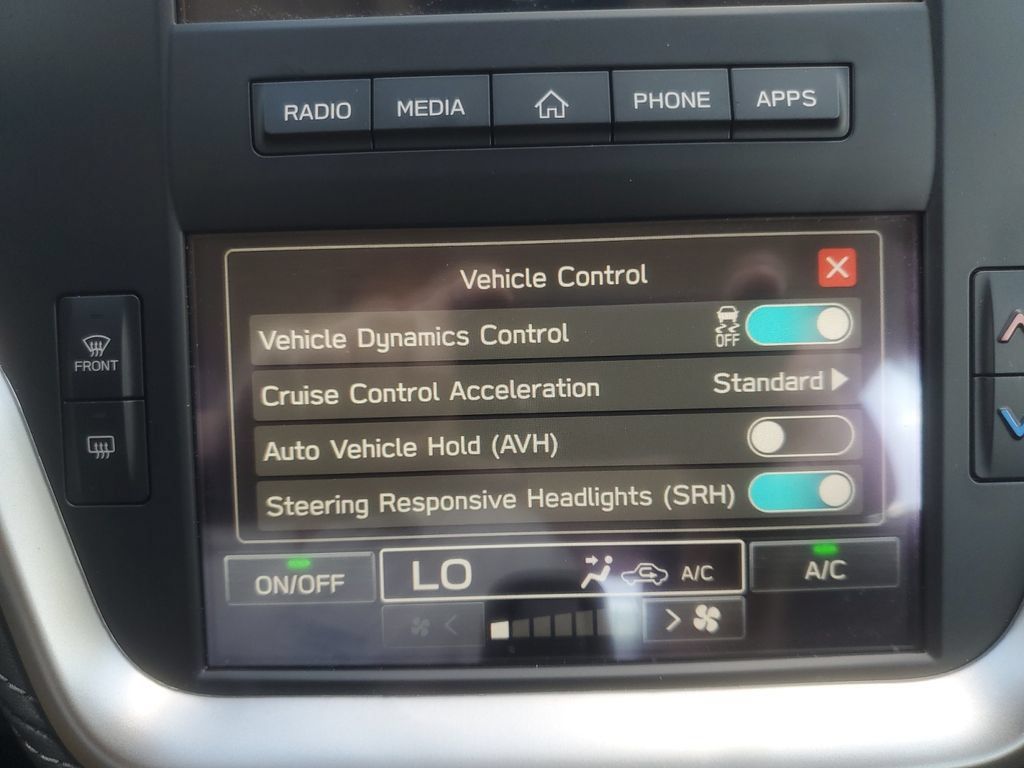 Used 2025 Subaru Outback AWD/4WD image 30