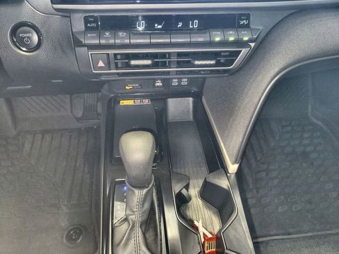 Used 2025 Toyota Camry LE FWD image 19