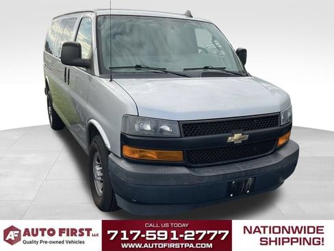 Used 2018 Chevrolet Express 2500 w/ Driver Convenience Package RWD image 1
