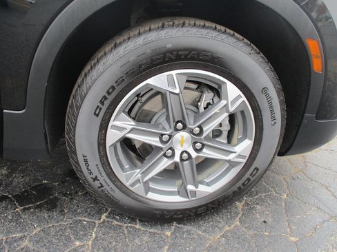 Used 2023 Chevrolet Blazer LT image 12