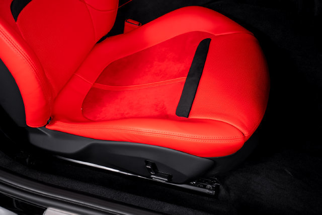 Certified 2025 Ferrari Roma Spider RWD image 54