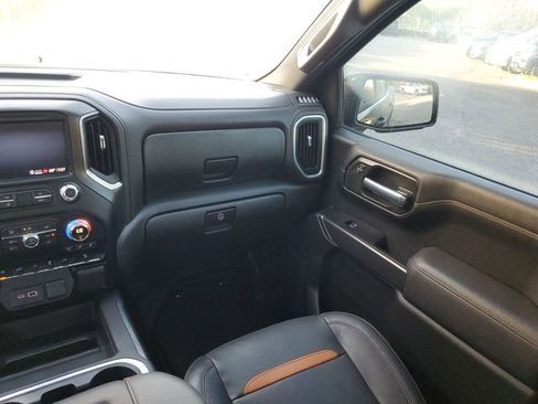 Used 2021 GMC Sierra 1500 AT4 w/ Driver Alert Package II image 15