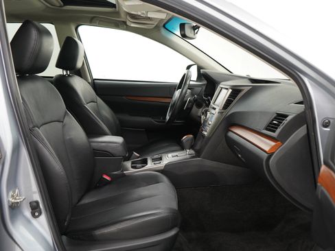 Used 2014 Subaru Outback 3.6R Limited AWD/4WD image 11