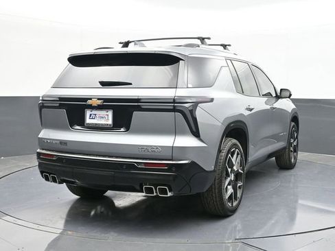 New 2025 Chevrolet Traverse High Country FWD image 12