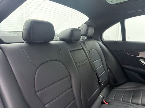 Used 2019 Mercedes-Benz C 300 4MATIC Sedan image 24