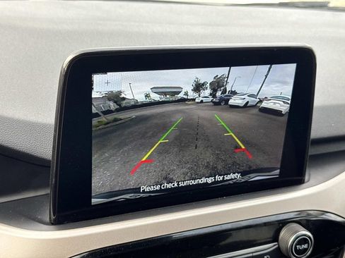 Certified 2022 Ford Escape SE w/ Convenience Package image 16