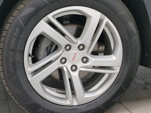 Used 2019 GMC Terrain SLE w/ Driver Convenience Package AWD/4WD image 31