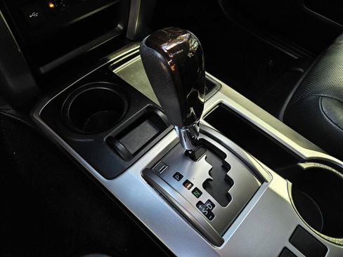 Used 2022 Toyota 4Runner Limited image 27