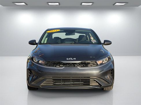 Used 2024 Kia Forte LXS w/ LXS Technology Package image 9