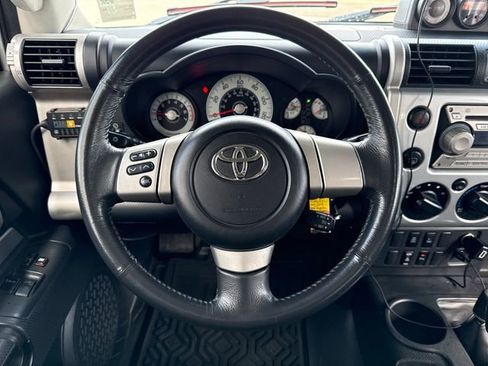 Used 2007 Toyota FJ Cruiser 4WD image 21