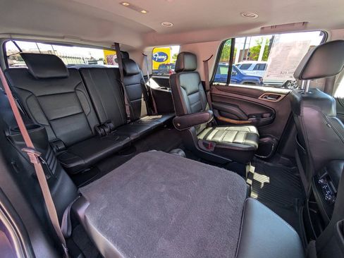 Used 2017 GMC Yukon Denali AWD/4WD image 18