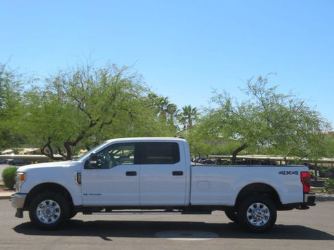 Used 2020 Ford F250 XLT AWD/4WD image 2