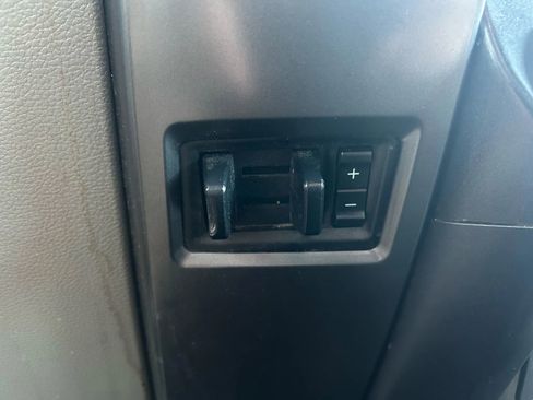 Used 2018 Ford F150 XLT w/ FX4 Off-Road Package image 12