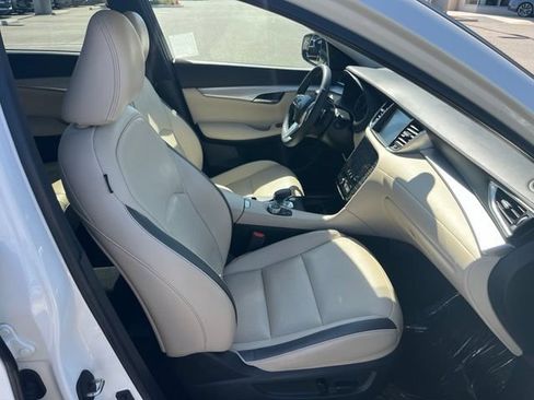 Used 2019 INFINITI QX50 Essential w/ Proassist Package FWD image 10