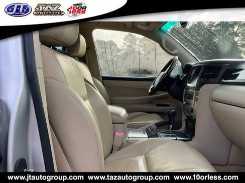 Used 2011 Lexus LX 570 4WD w/ Luxury Pkg image 15