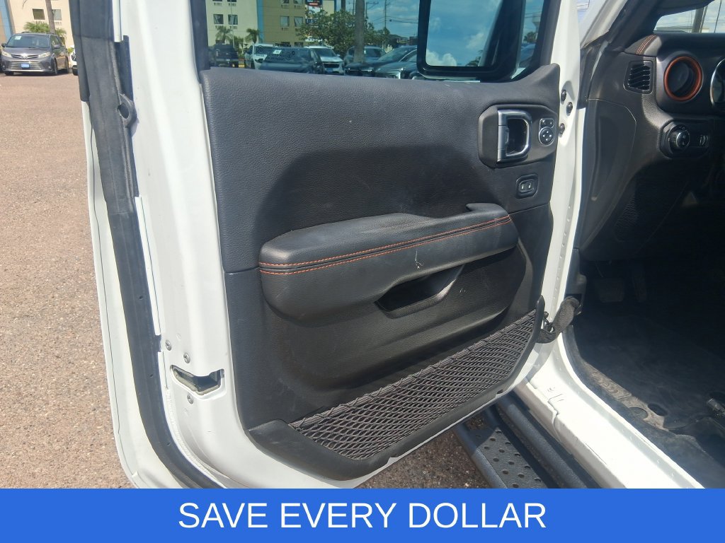 Used 2023 Jeep Gladiator Mojave w/ LED Lighting Group AWD/4WD image 10