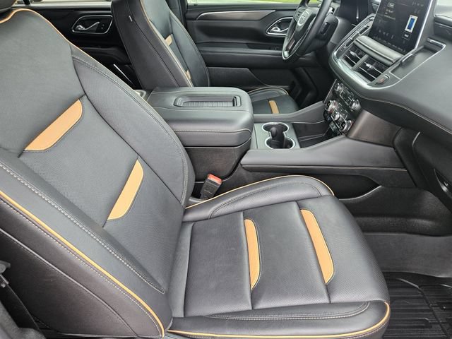 Used 2024 GMC Yukon AT4 w/ Technology Package AWD/4WD image 15