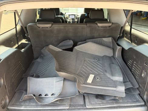 Used 2018 Chevrolet Suburban Premier AWD/4WD image 29