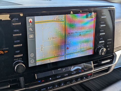 Certified 2023 Toyota Sienna Platinum image 21