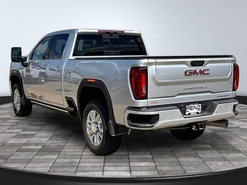 Used 2022 GMC Sierra 3500 Denali w/ Denali Ultimate Package AWD/4WD image 5