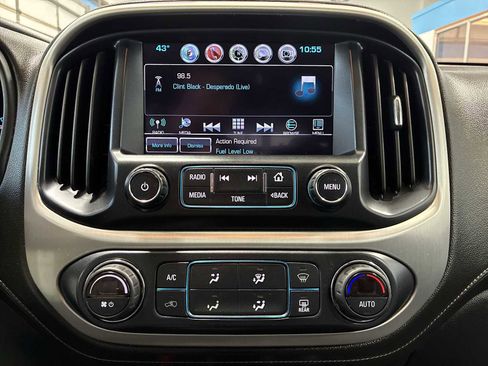 Used 2018 GMC Canyon SLT image 12