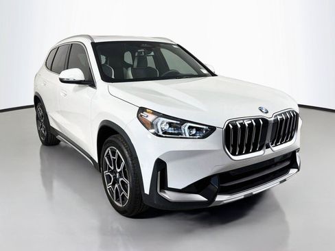 New 2027 BMW X1 xDrive28i AWD/4WD image 3