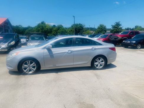 Used 2011 Hyundai Sonata Limited FWD image 8