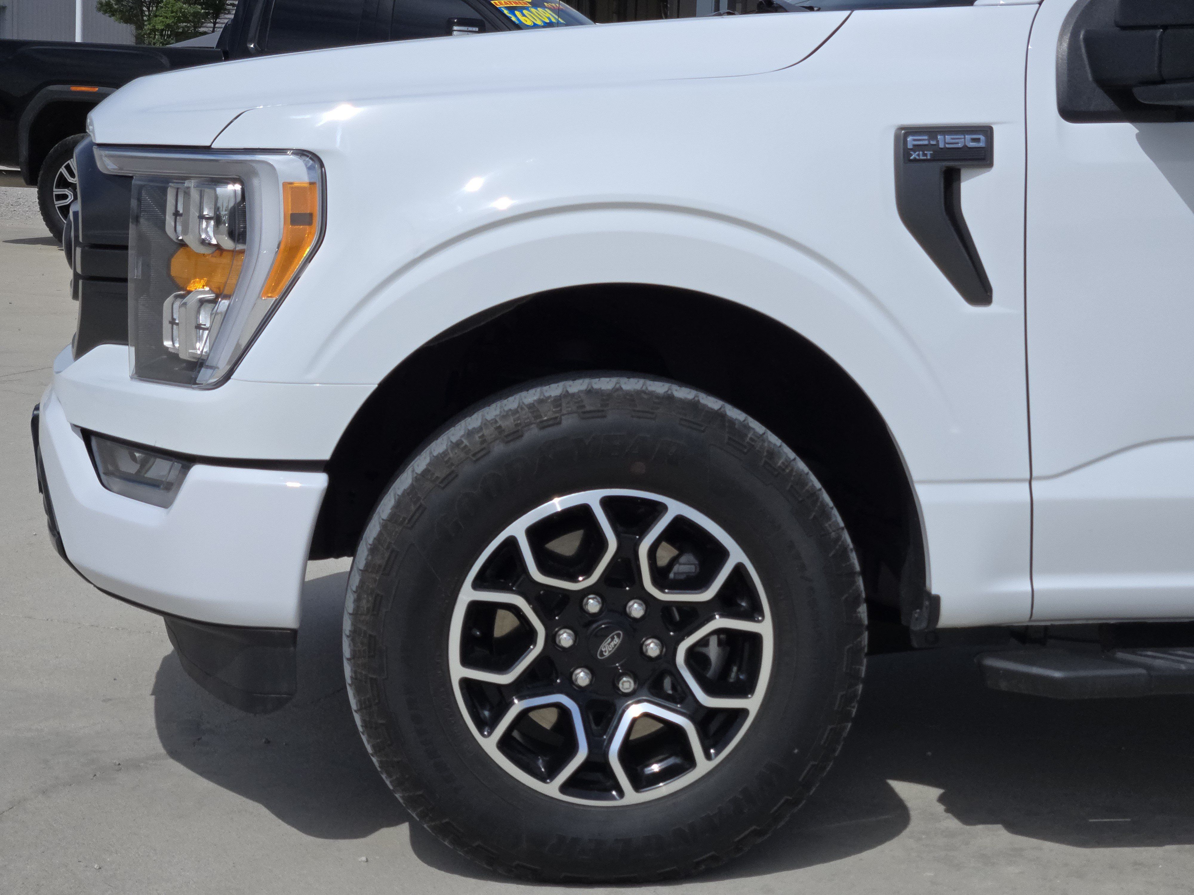 Certified 2022 Ford F150 XLT w/ Equipment Group 302A High AWD/4WD image 8