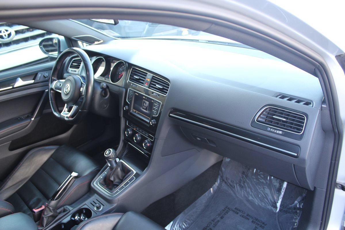 Used 2016 Volkswagen GTI S FWD image 22