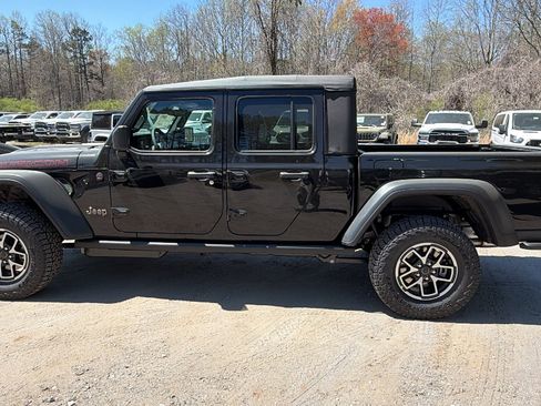 New 2026 Jeep Gladiator Rubicon AWD/4WD image 11