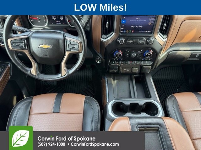 Used 2020 Chevrolet Silverado 3500 High Country w/ Technology Package AWD/4WD image 3