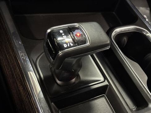 Used 2024 GMC Sierra 1500 Elevation image 20