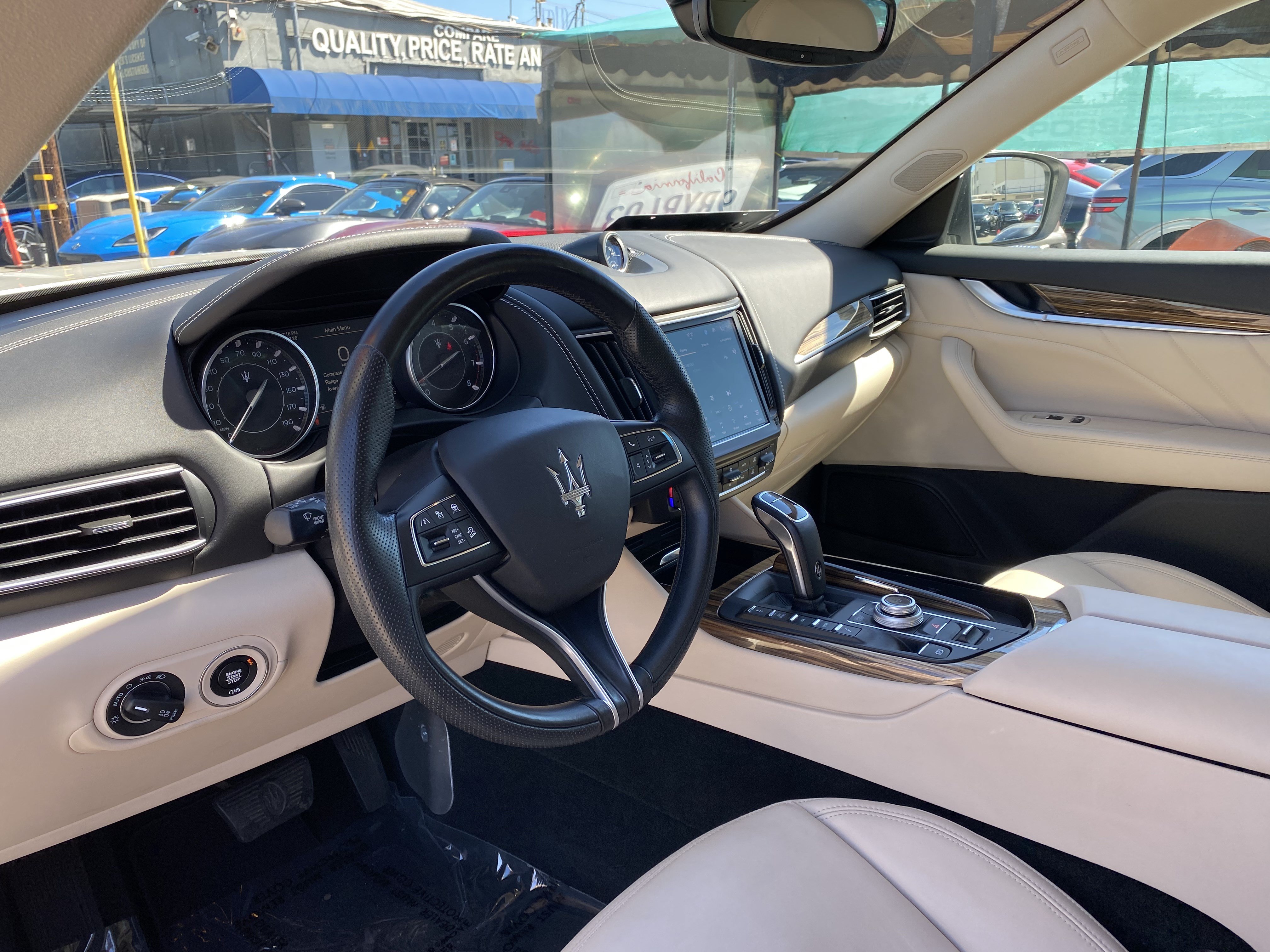 Used 2022 Maserati Levante GT AWD/4WD image 17
