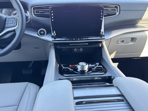 New 2025 Jeep Wagoneer Series III w/ Quick Order Package 25C Super image 6