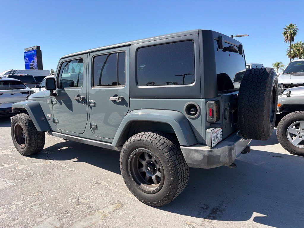Used 2015 Jeep Wrangler Unlimited Sahara AWD/4WD image 5