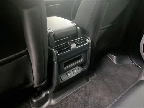 Used 2025 Land Rover Defender 110 S AWD/4WD image 28