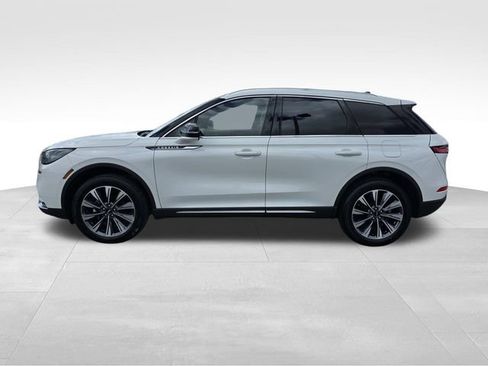 Used 2022 Lincoln Corsair Reserve w/ Elements Package FWD image 4