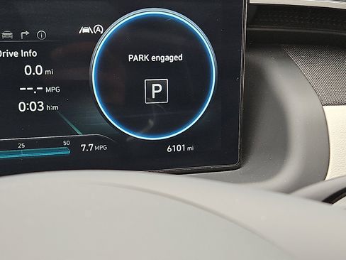 Certified 2023 Hyundai Tucson Limited AWD/4WD image 22