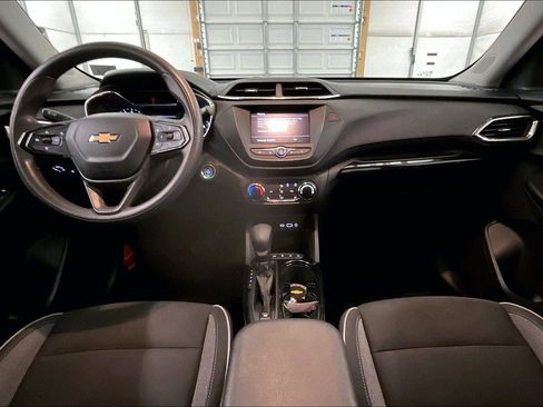 Used 2021 Chevrolet TrailBlazer LT image 15