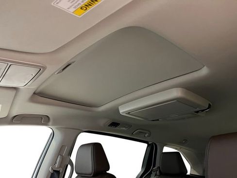 New 2026 Honda Odyssey Touring image 22