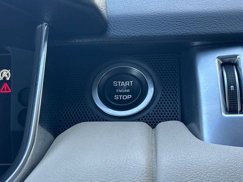 Used 2019 Land Rover Range Rover Sport HSE image 22