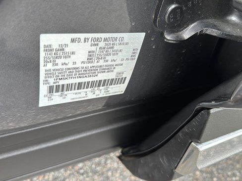 Certified 2022 Ford Explorer Limited w/ Equipment Group 301A image 36